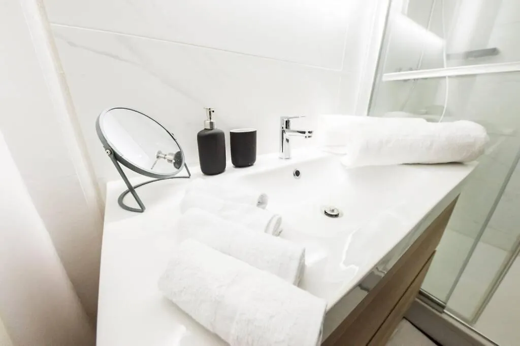 Apartment Le Sequoia Appart' Pour 4 Au Coeur De Ville Vichy