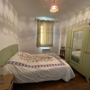 Proche Des Thermes Et à Pied Du Appartement